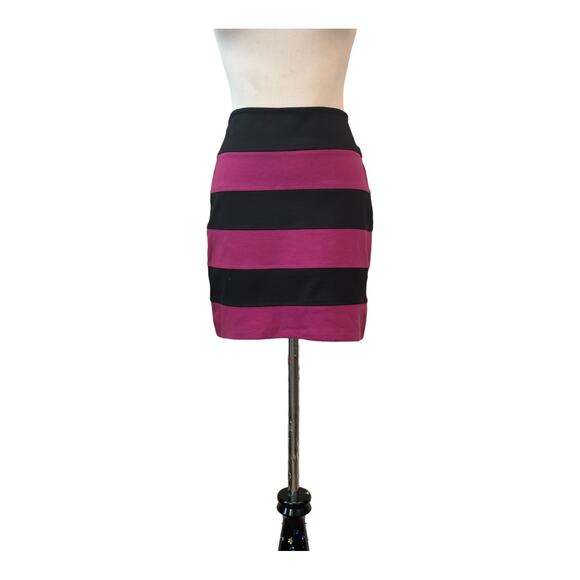 Basic House black pink stripes pull on mini skirt size Small - Picture 8 of 9